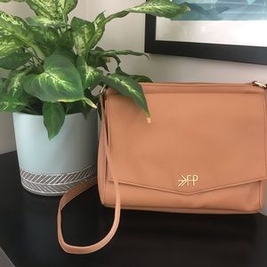 Freshly Picked Classic Crossbody in Butterscotch